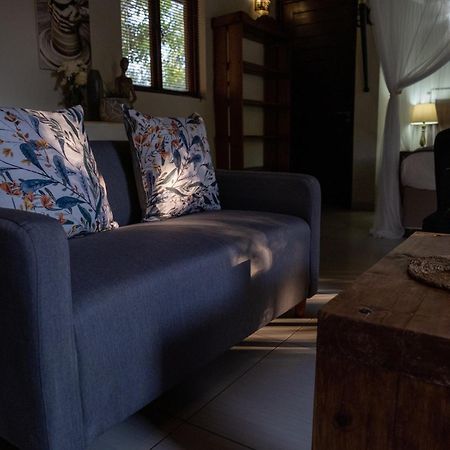 Leopard'S Lair Bush Lodge Hoedspruit Ruang foto