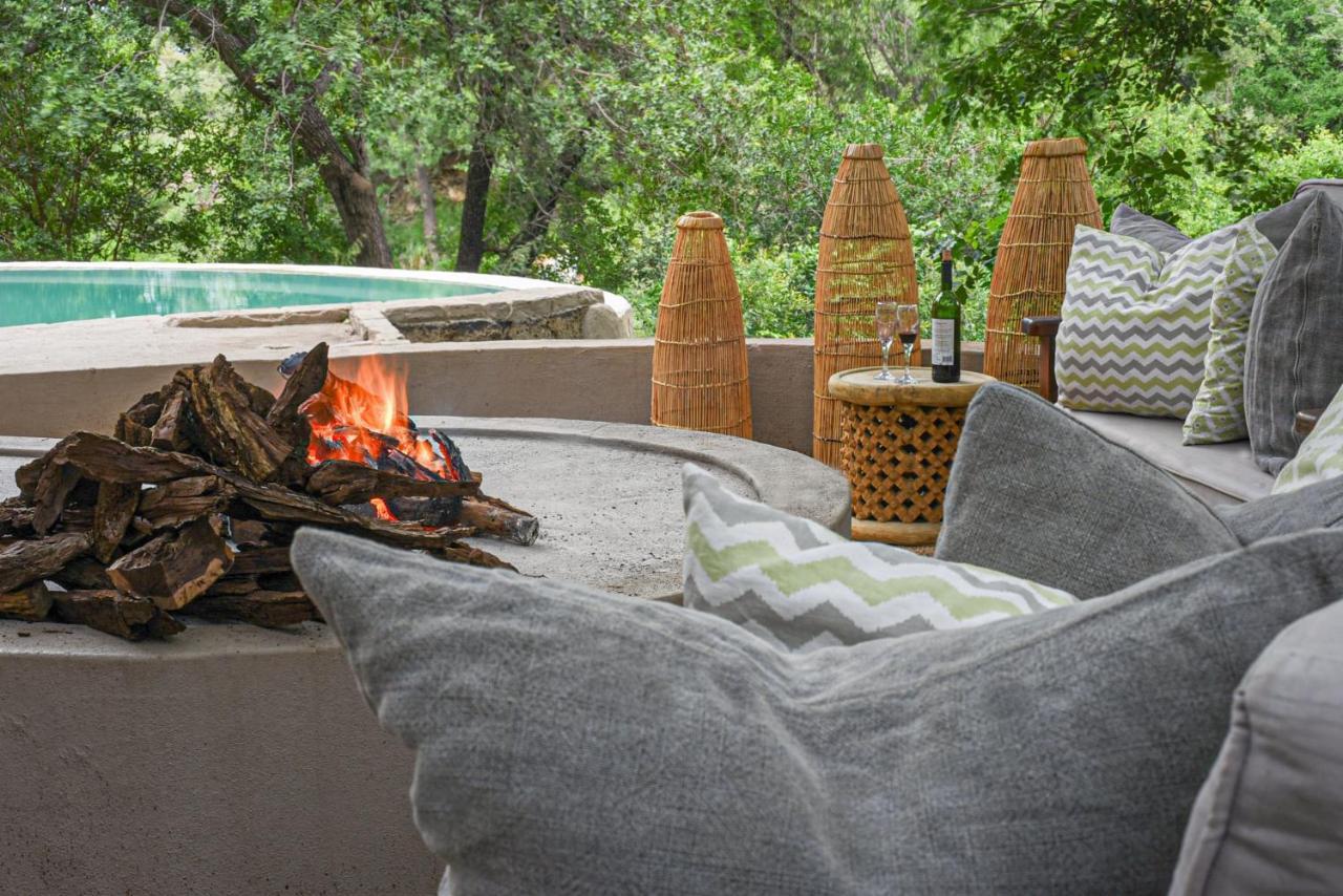 Leopard'S Lair Bush Lodge Hoedspruit Bagian luar foto