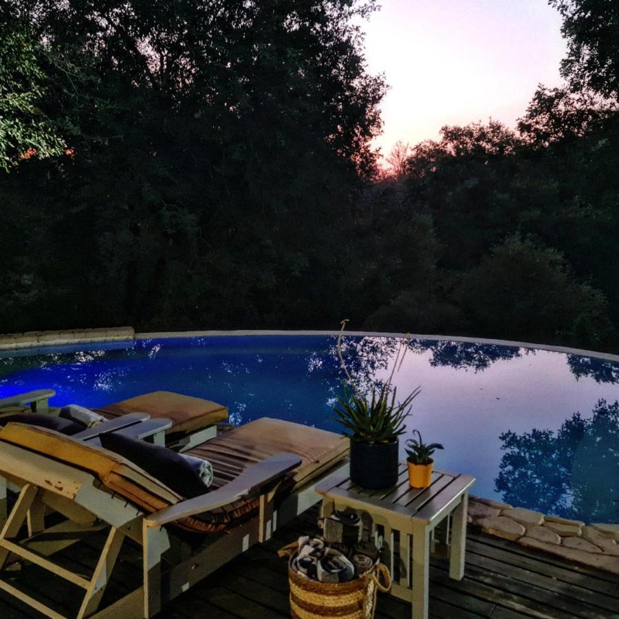Leopard'S Lair Bush Lodge Hoedspruit Bagian luar foto