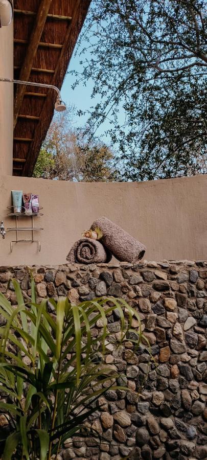 Leopard'S Lair Bush Lodge Hoedspruit Bagian luar foto