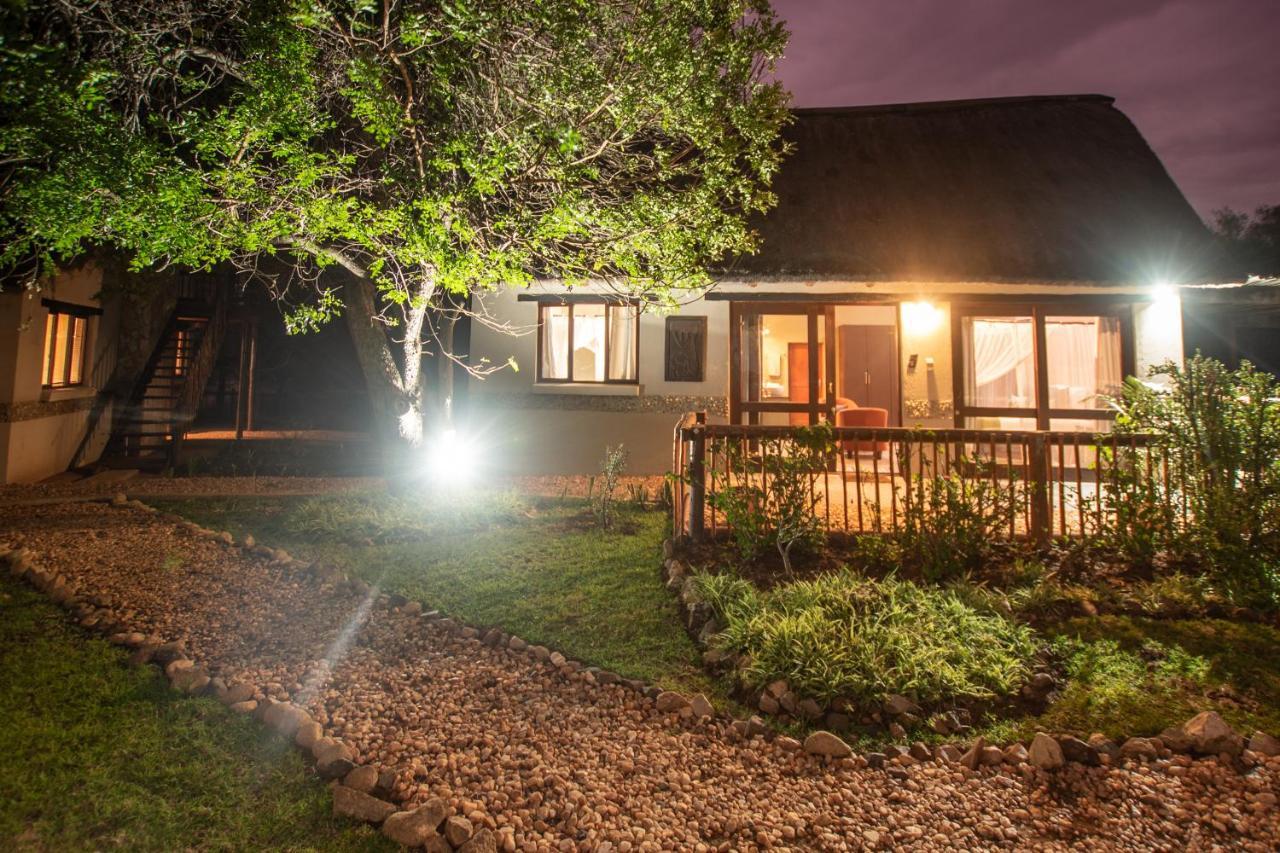 Leopard'S Lair Bush Lodge Hoedspruit Bagian luar foto