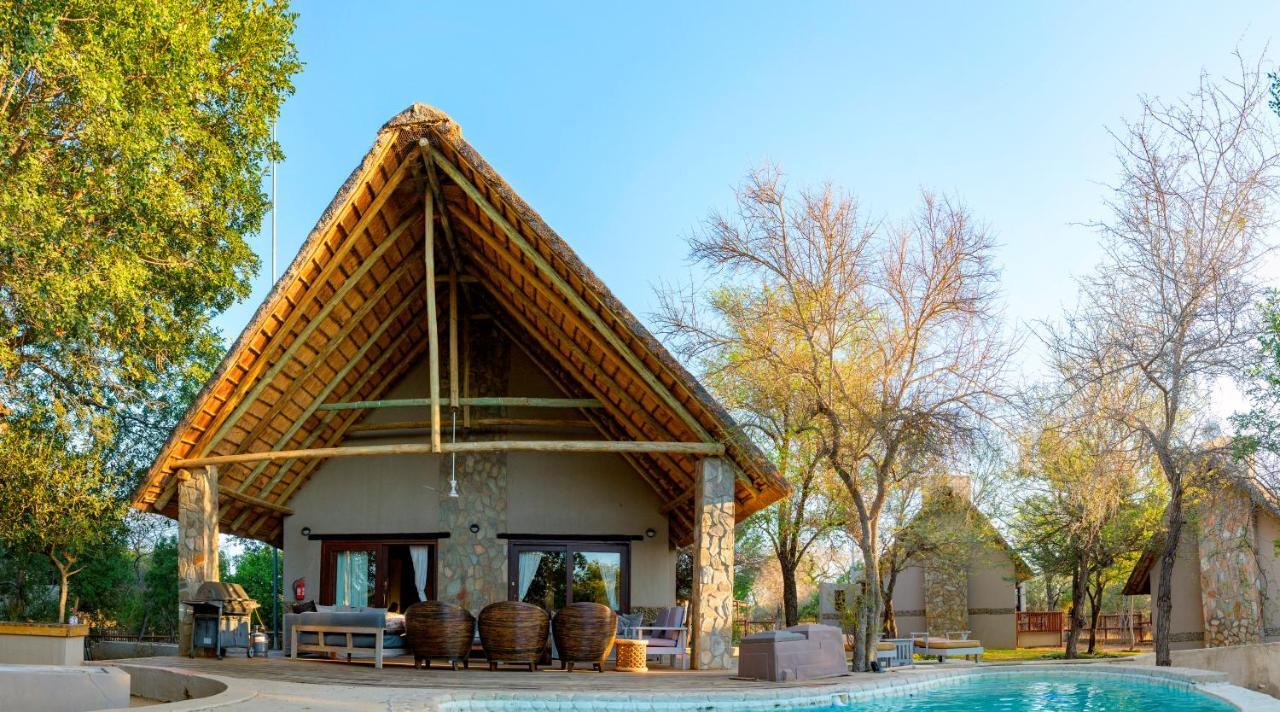 Leopard'S Lair Bush Lodge Hoedspruit Bagian luar foto